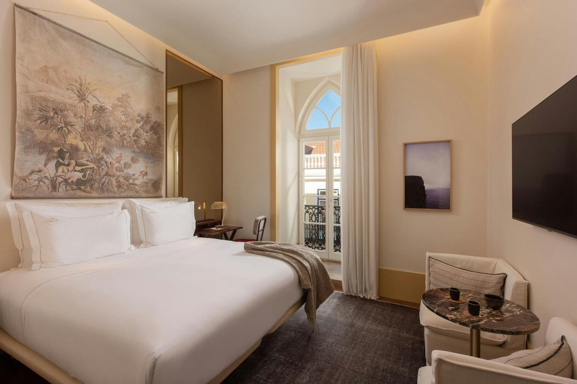 Ivens Guest room 1 King City view Balcony